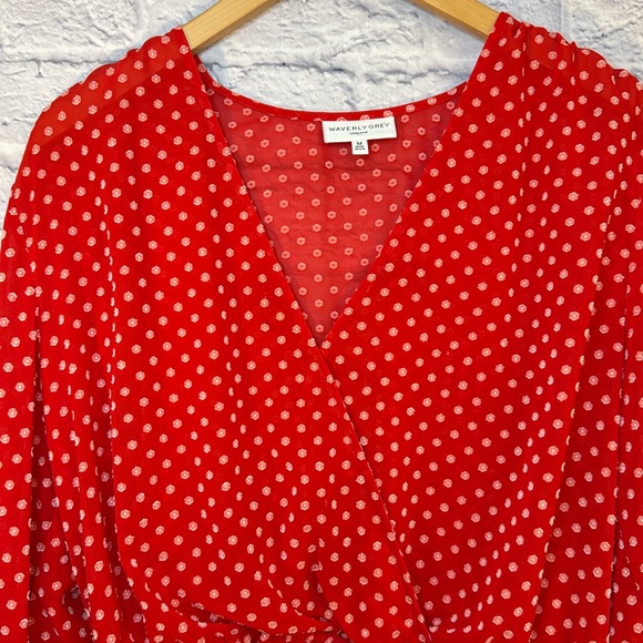 Wavery Grey Liberant | Lillie Blouse - Picture 4 of 8